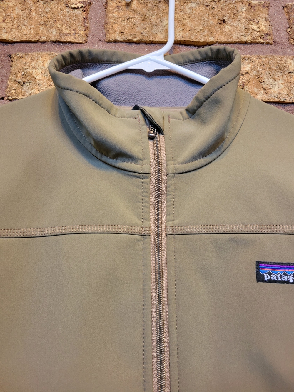 Patagonia Softshell Jacket Mens Medium Olive Green Full Zip Lightweight Outdoor - Picture 7 of 12